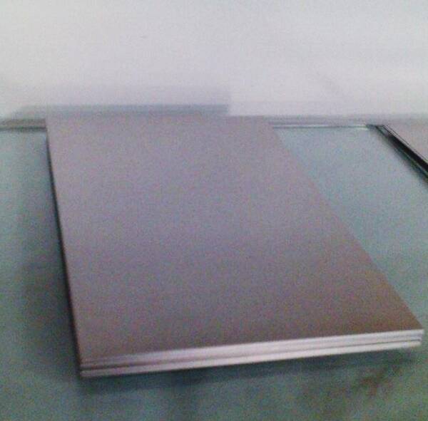 Shape Memory Nitinol Plate for Orthopedic Surgery