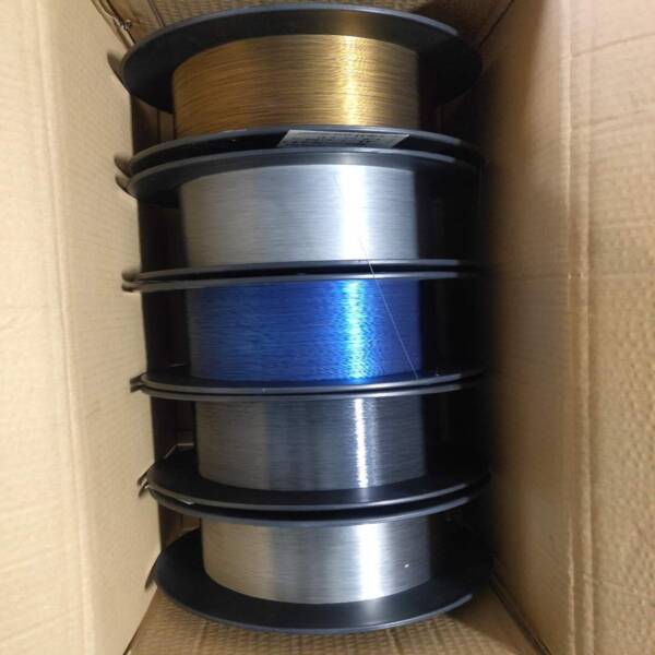 oxidized nitinol shape memory alloy wire in fine gauge for medical use
